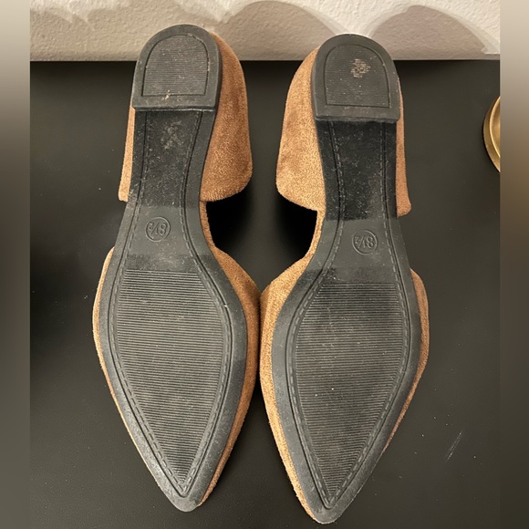 A New Day tan suede flats sz 8.5 - Picture 3 of 3